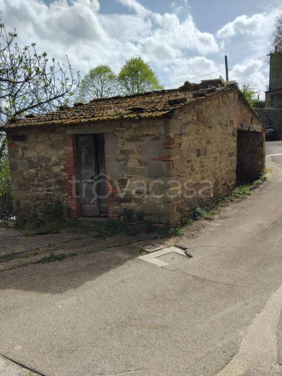 locale commerciale in vendita a Bibbiena in zona Marciano