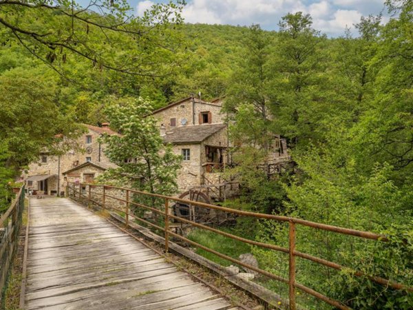 casa indipendente in vendita a Bibbiena in zona Santa Maria del Sasso