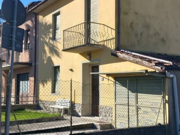 casa indipendente in vendita a Bibbiena in zona Soci
