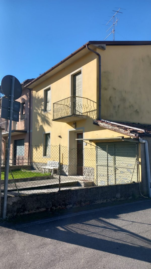 casa indipendente in vendita a Bibbiena in zona Soci