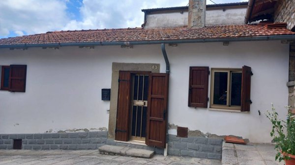 casa indipendente in vendita a Bibbiena in zona Marciano