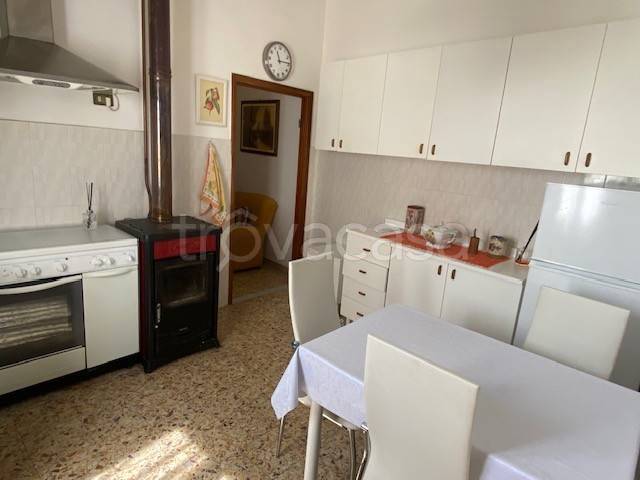 casa indipendente in vendita a Bibbiena in zona Terrossola