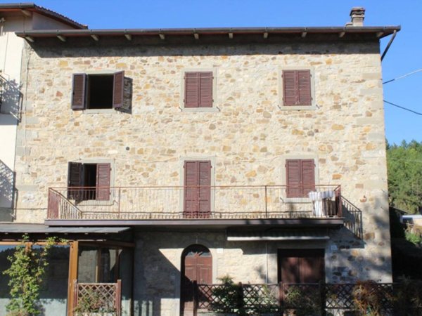 casa indipendente in vendita a Bibbiena in zona Banzena