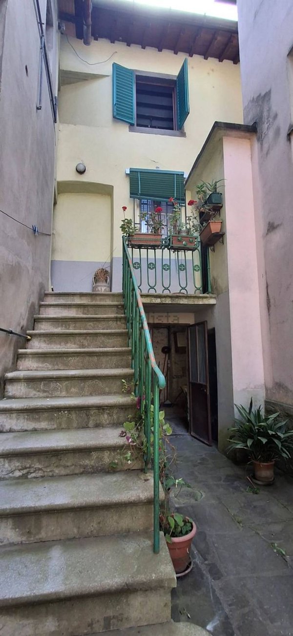 casa indipendente in vendita a Bibbiena in zona Soci