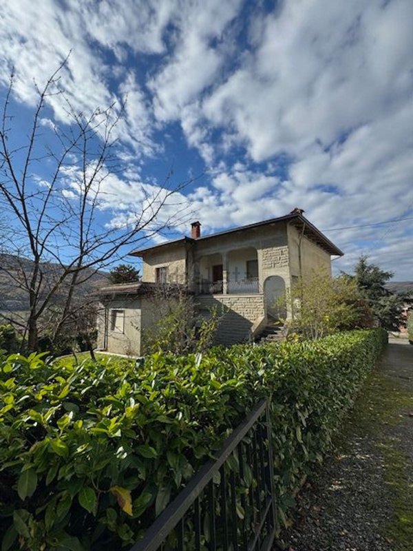 casa indipendente in vendita a Bibbiena