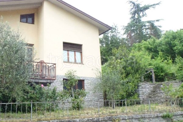 casa indipendente in vendita a Bibbiena in zona Partina