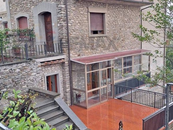 casa indipendente in vendita a Bibbiena