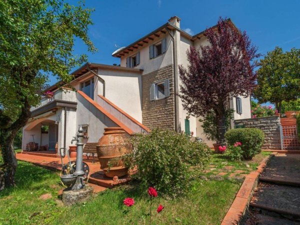 casa indipendente in vendita a Bibbiena