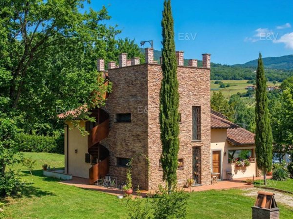 casa indipendente in vendita a Bibbiena in zona Farneta