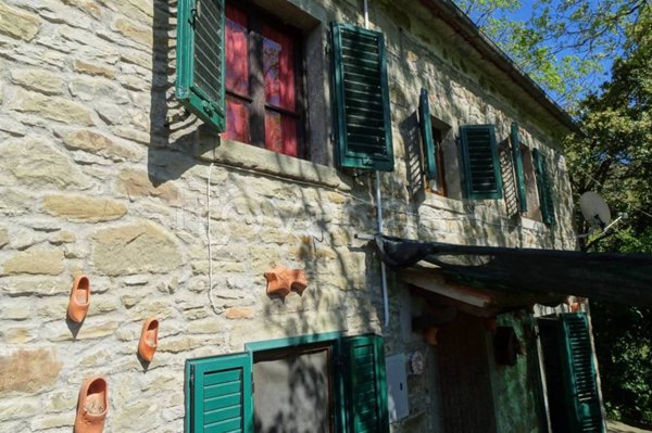 casa indipendente in vendita a Bibbiena in zona Serravalle
