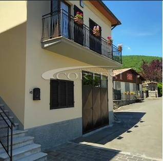 casa indipendente in vendita a Bibbiena in zona Terrossola