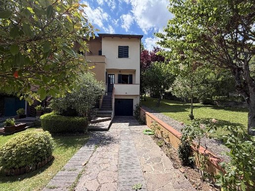 casa indipendente in vendita a Bibbiena in zona Santa Maria del Sasso