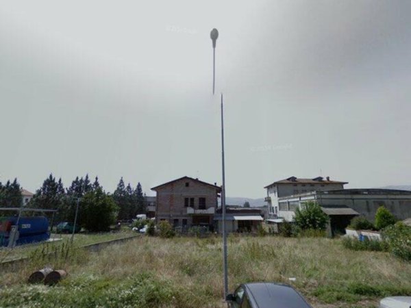 locale commerciale in vendita a Bibbiena in zona Soci
