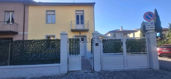 casa indipendente in vendita a Bibbiena in zona Soci