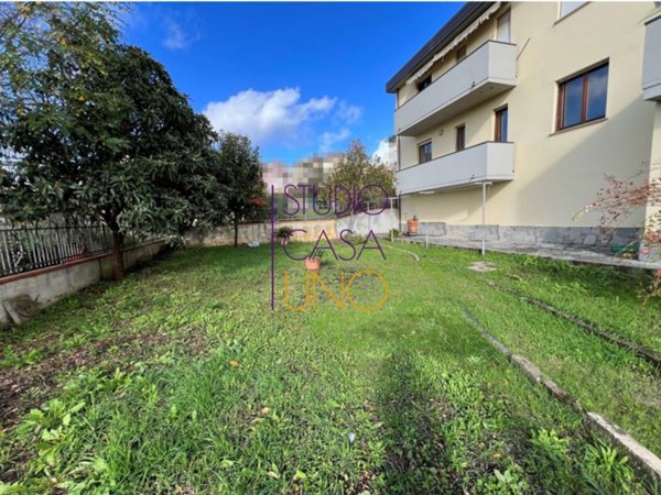 appartamento in vendita a Bucine in zona Ambra
