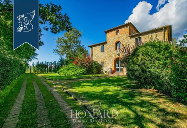casa indipendente in vendita a Bucine