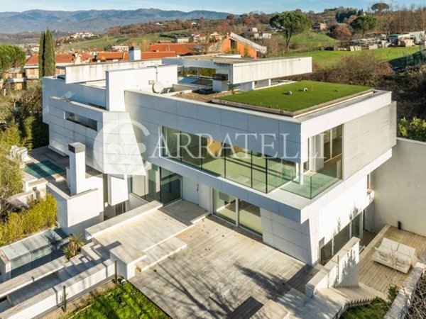 villa in vendita a Bucine