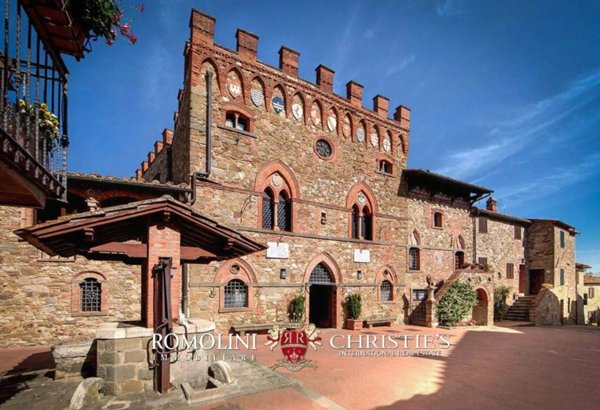 villa in vendita a Bucine