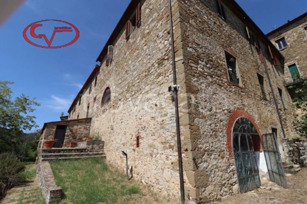 casa indipendente in vendita a Bucine in zona Ambra