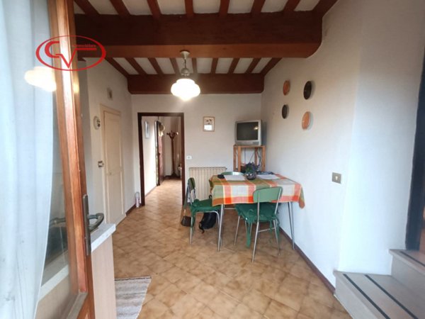 appartamento in vendita a Bucine in zona Badia Agnano