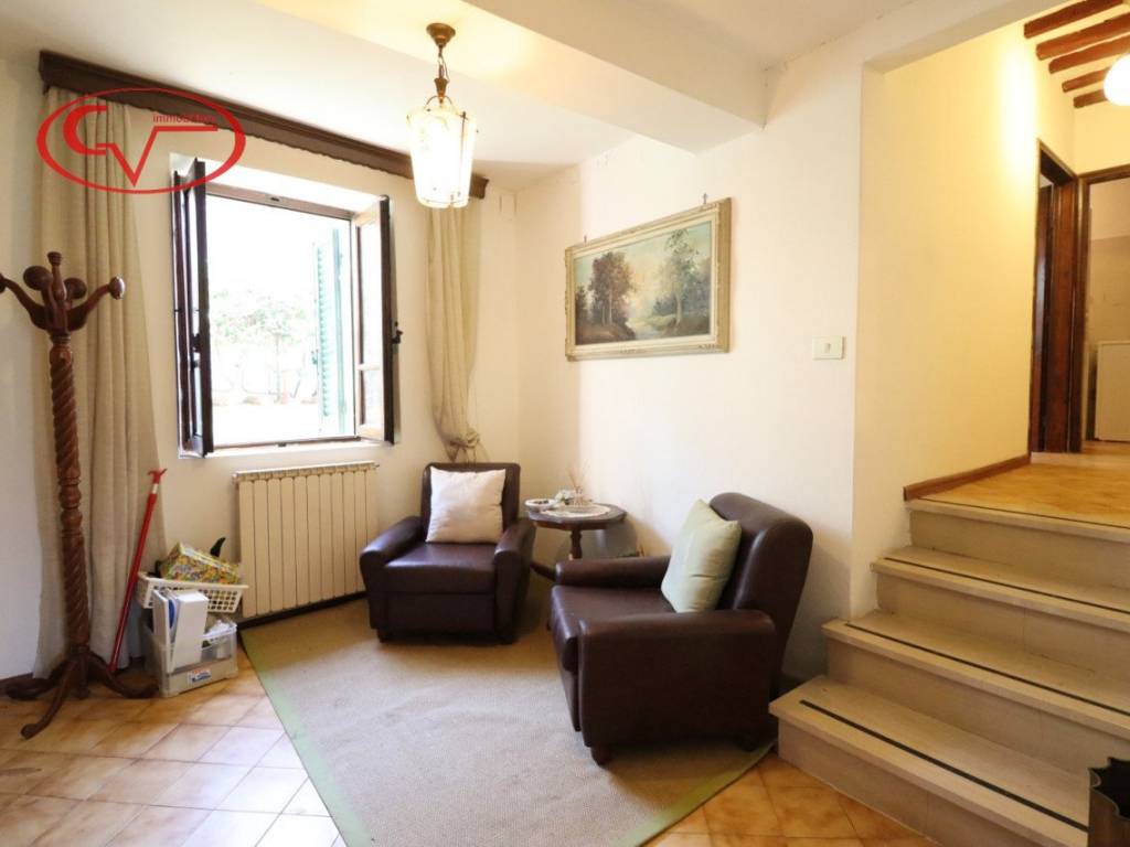 appartamento in vendita a Bucine in zona Badia Agnano