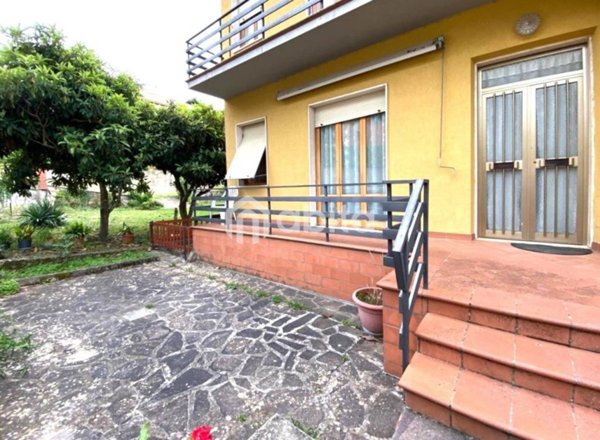 appartamento in vendita a Bucine in zona Badia Agnano
