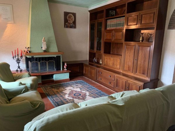 casa indipendente in vendita a Bucine