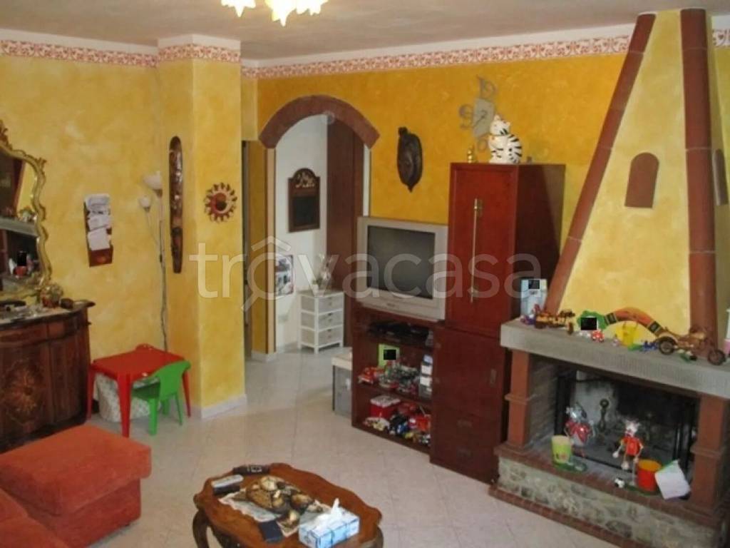 appartamento in vendita a Bucine