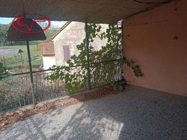 appartamento in vendita a Bucine in zona Ambra