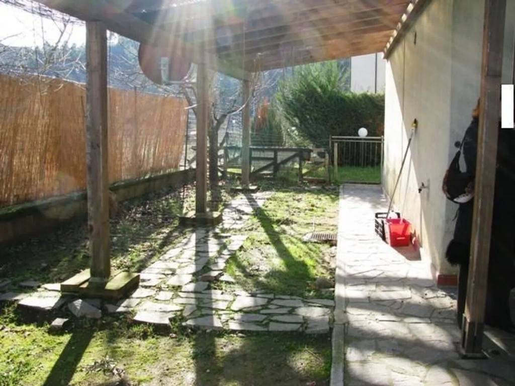 appartamento in vendita a Bucine