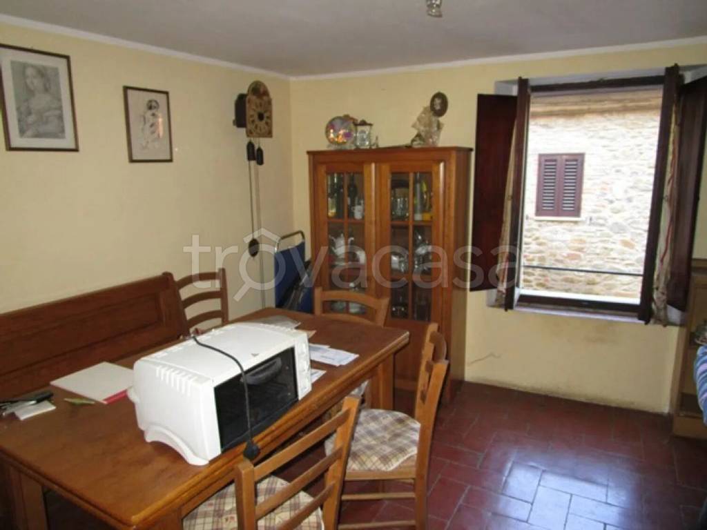 casa indipendente in vendita a Bucine