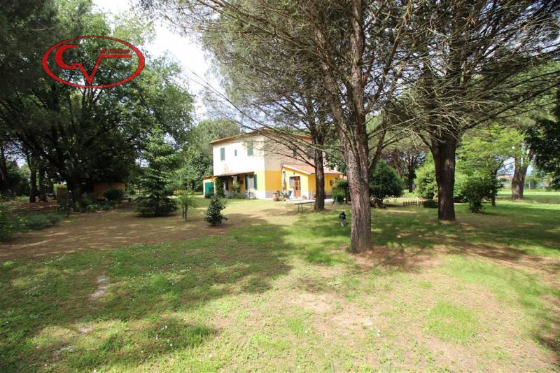 casale in vendita a Bucine