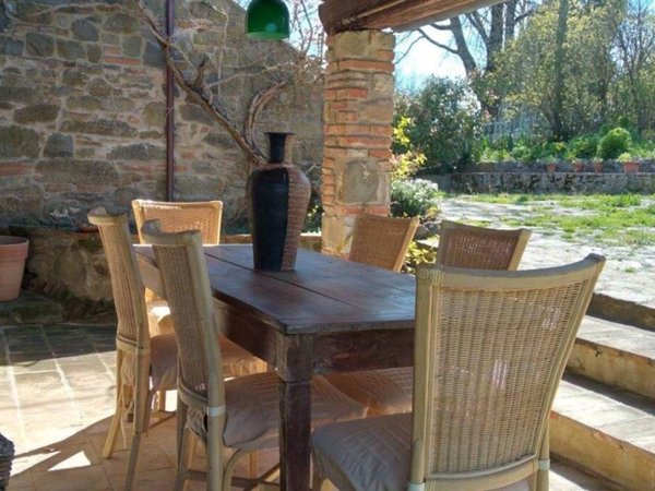 casa indipendente in vendita a Bucine in zona Ambra