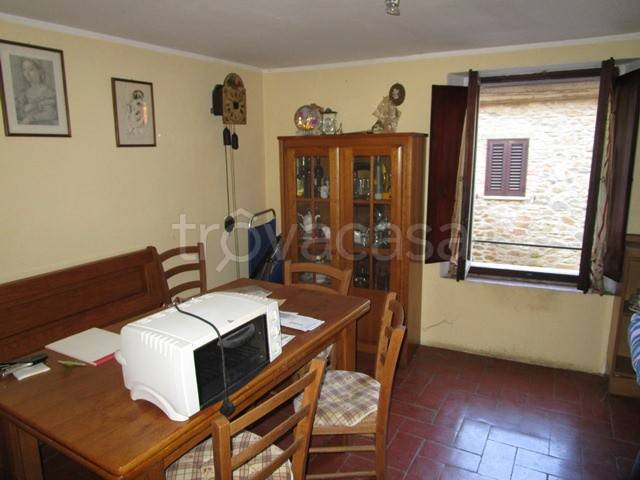 casa indipendente in vendita a Bucine