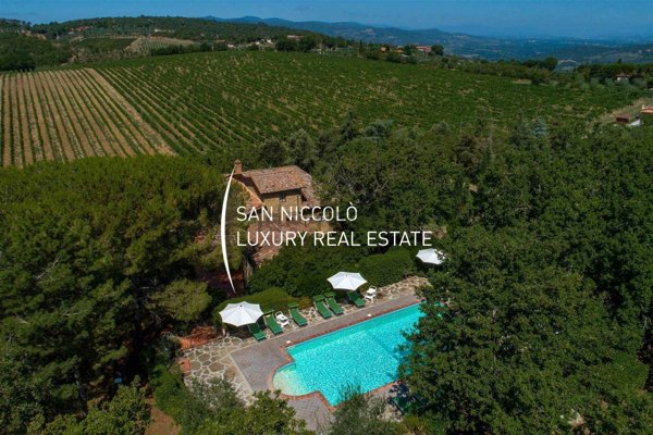 casa indipendente in vendita a Bucine