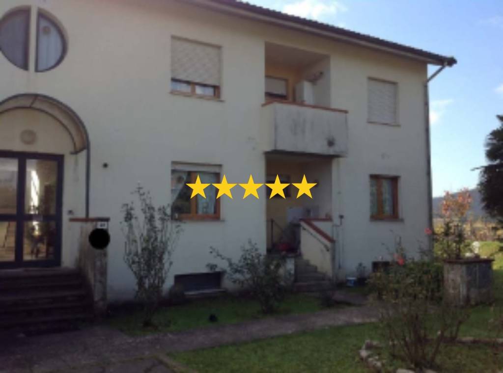 appartamento in vendita a Bucine in zona Ambra