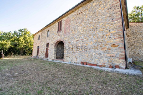casa indipendente in vendita a Bucine
