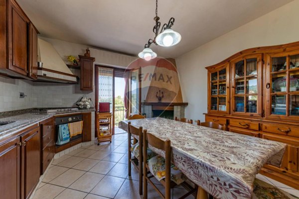 appartamento in vendita a Bucine