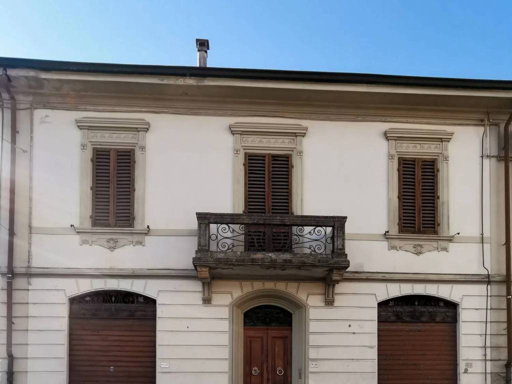 casa indipendente in vendita a Bucine in zona Ambra