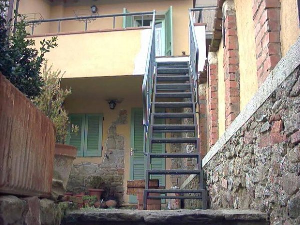 appartamento in vendita a Bucine