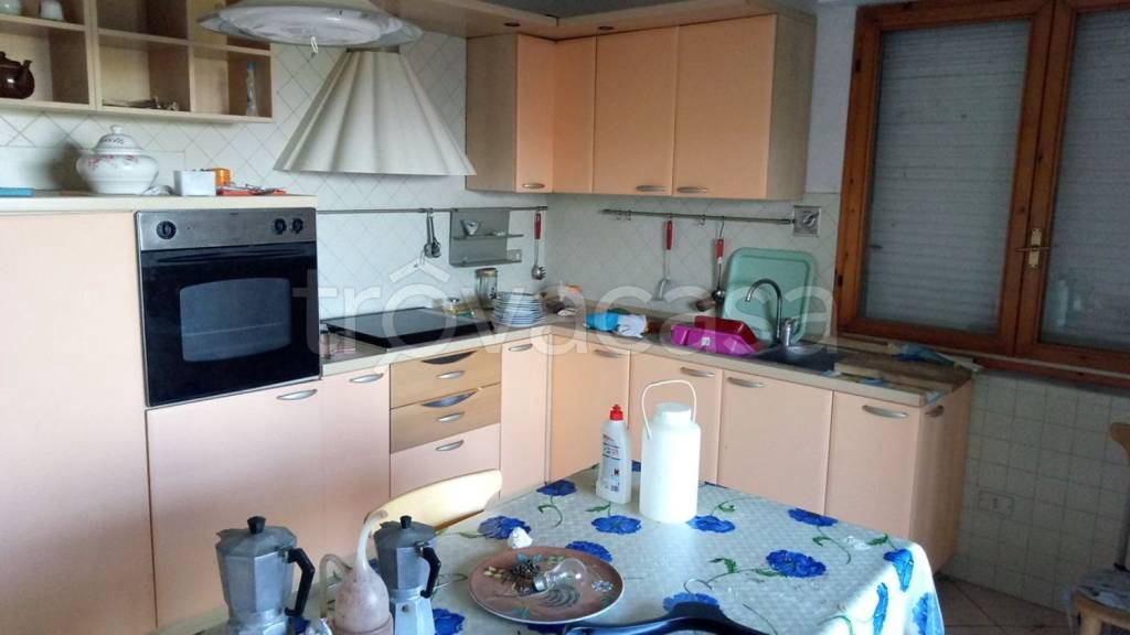 casa indipendente in vendita a Bucine