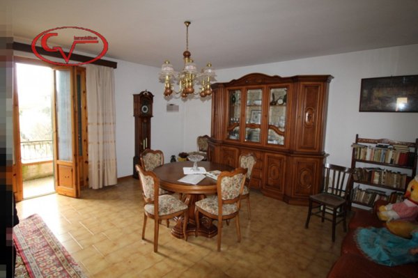 appartamento in vendita a Bucine in zona Ambra