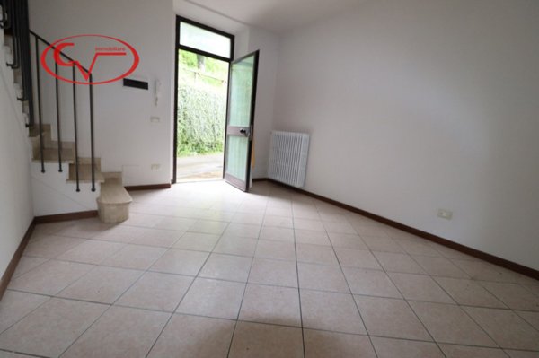 casa indipendente in vendita a Bucine in zona Ambra