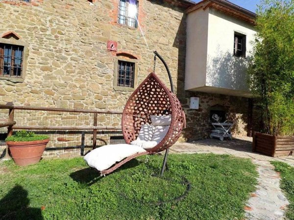 casa indipendente in vendita a Bucine