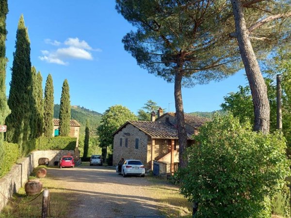 casa indipendente in vendita a Bucine