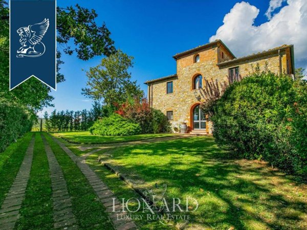casa indipendente in vendita a Bucine