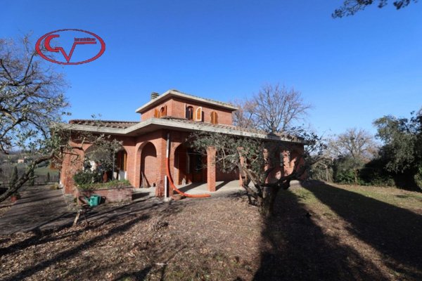 casa indipendente in vendita a Bucine