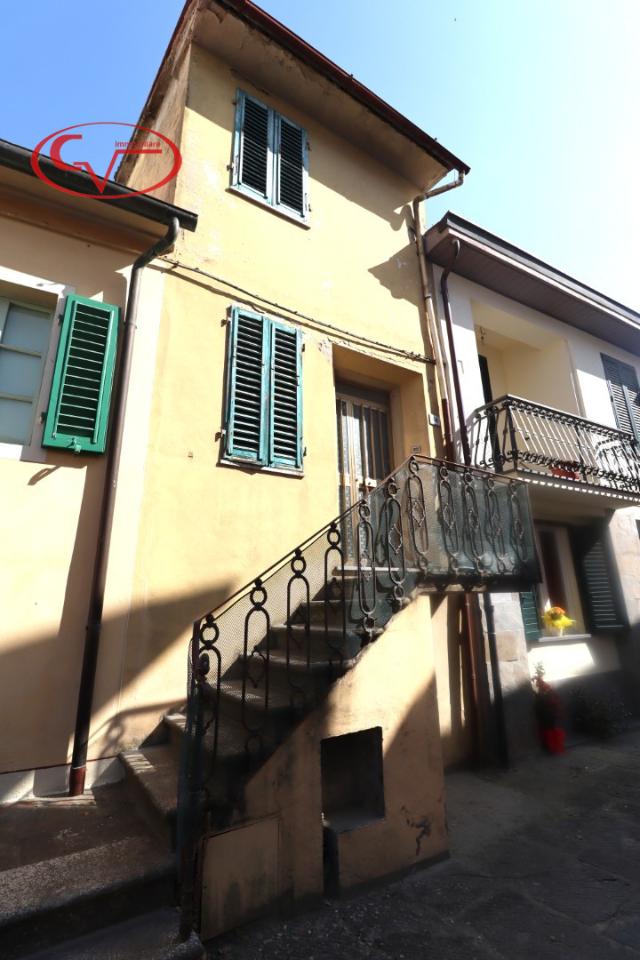 casa indipendente in vendita a Bucine in zona San Pancrazio