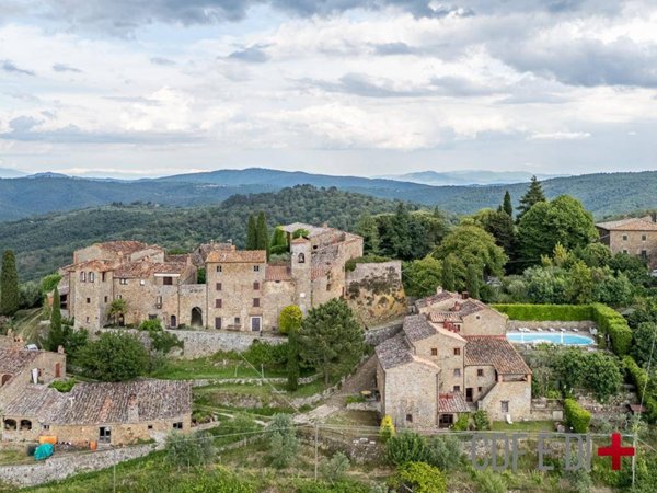 appartamento in vendita a Bucine in zona Rapale