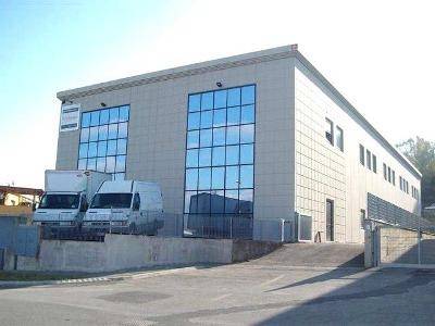 locale commerciale in vendita a Bucine
